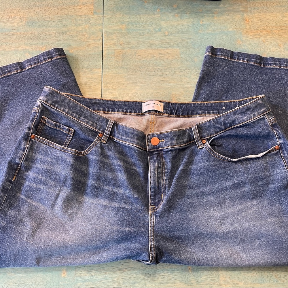 Lane Bryant Jeans Cropped Mid Rise Wide Legged stretch Flex Magic